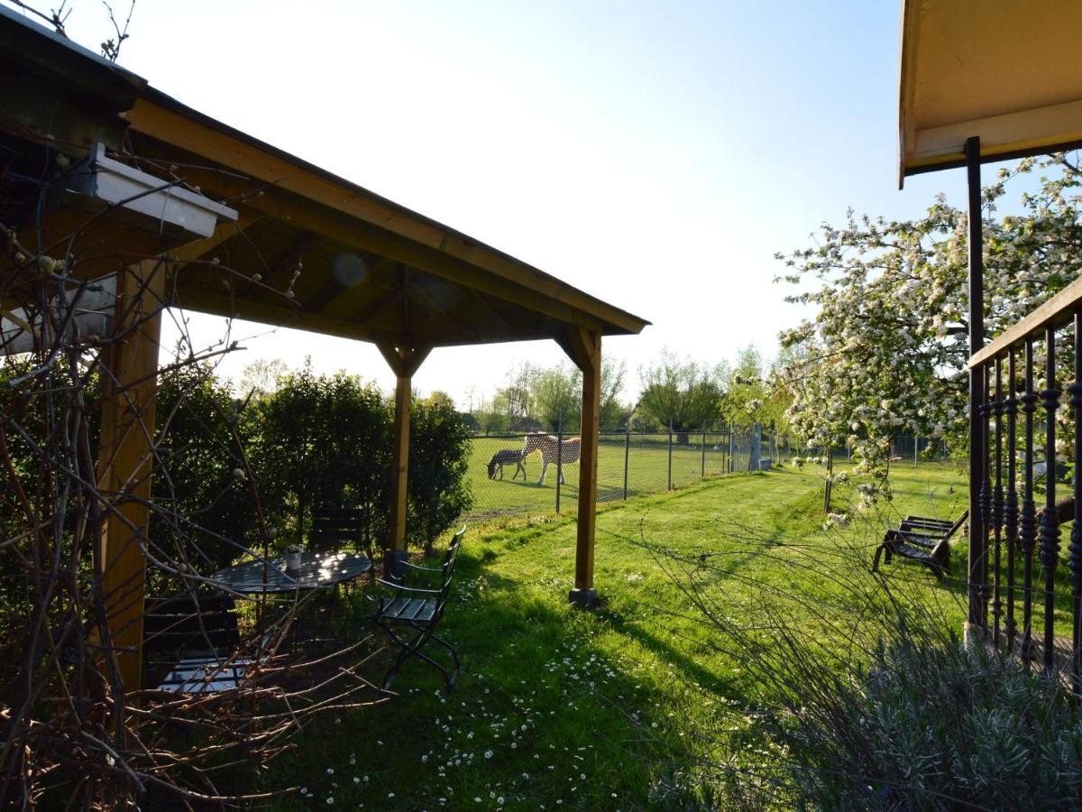 Holiday Home In Bergen Op Zoom With Garden Esterno foto