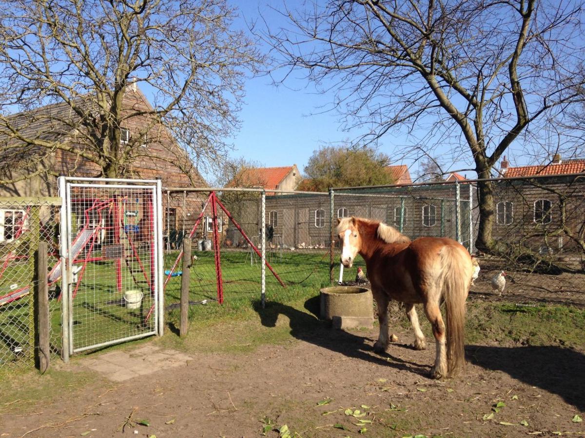 Holiday Home In Bergen Op Zoom With Garden Esterno foto